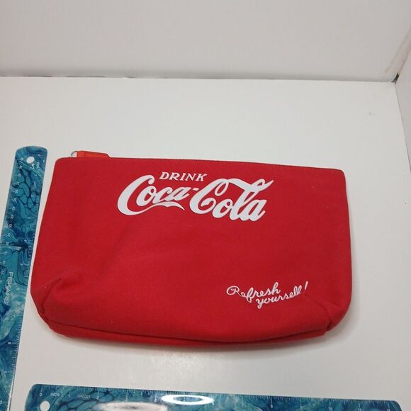 Coca-Cola Red Zipper Pouch – Makeup Bag or Pencil Case – Iconic Logo - Picture 1 of 4